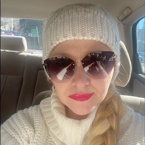 Meet your Posher, Angela - Picture 8 of 16